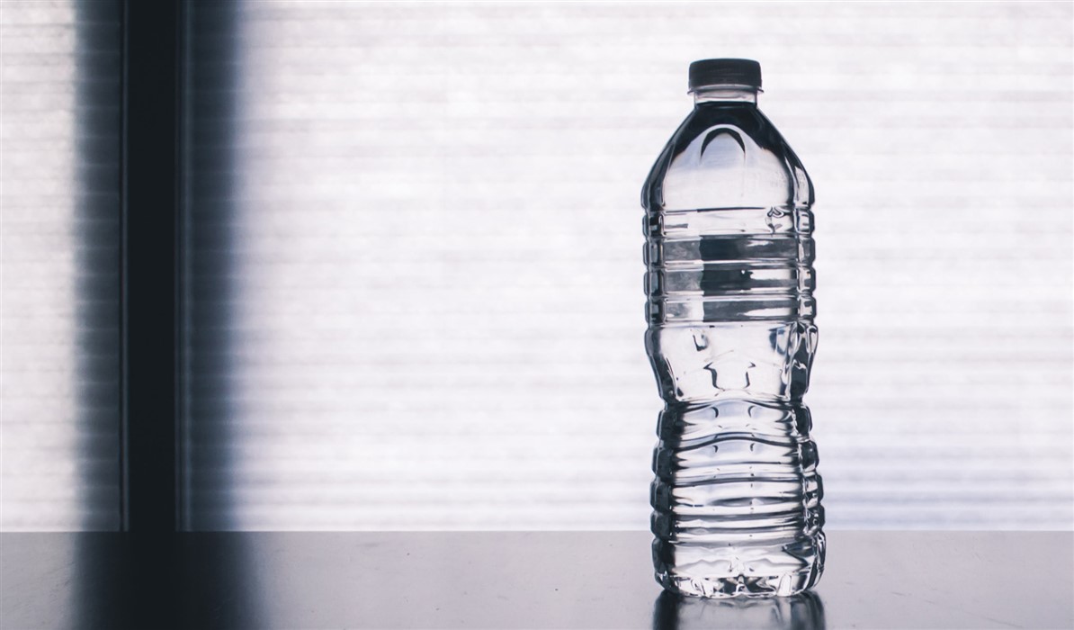 بطری های پلاستیکی از چه ساخته شده اند؟